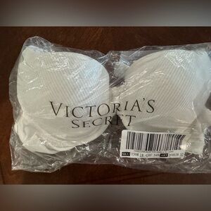 Victoria's Secret T-Shirt Collection White Bra